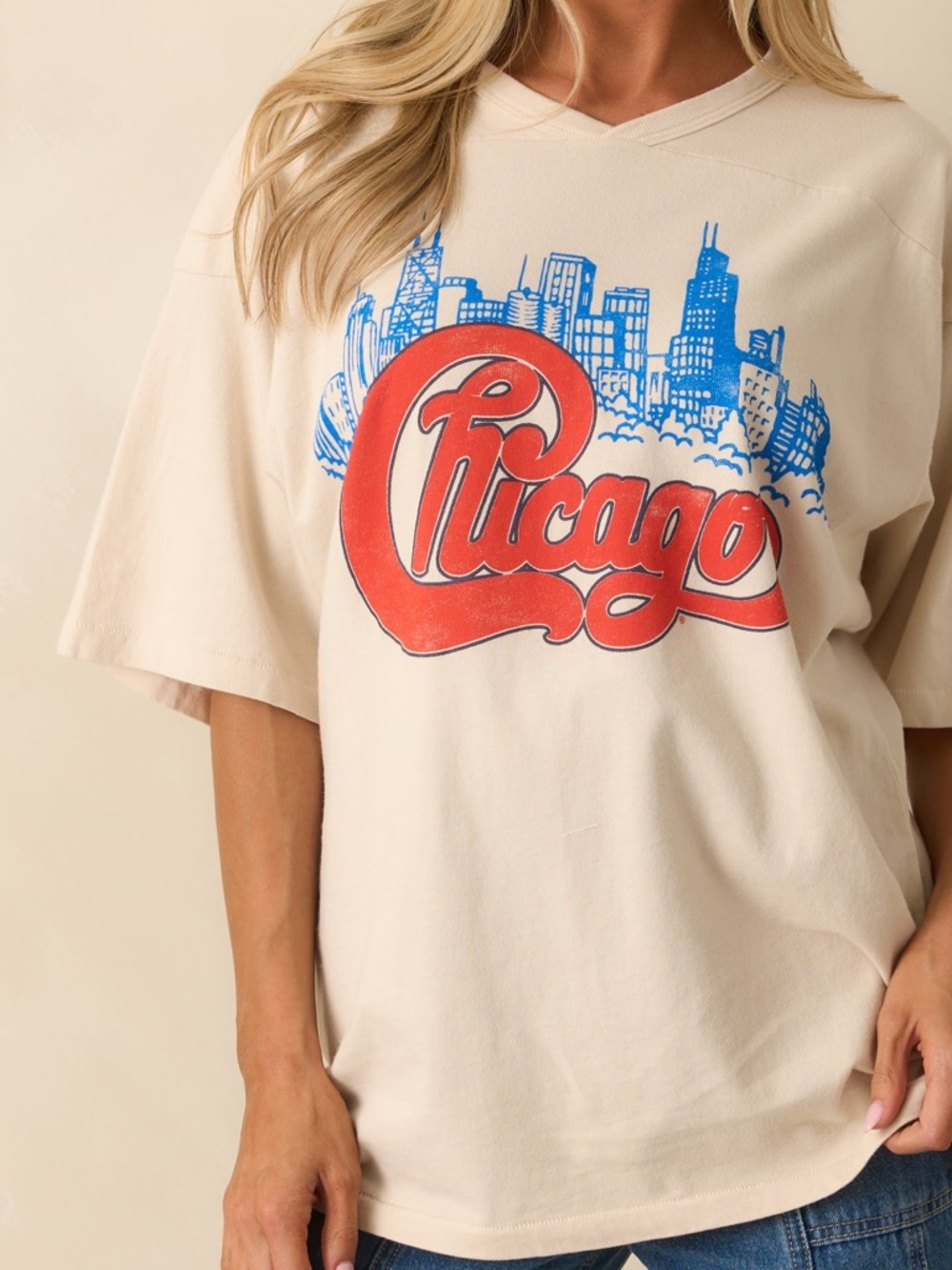 Daydreamer Chicago Tee - Picture 2 of 6